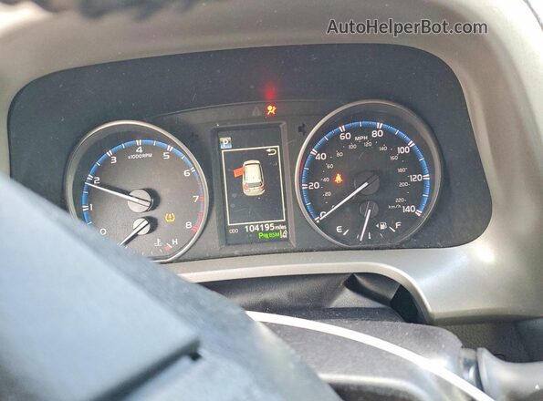 2T3RFREV9JW749732 2018 TOYOTA RAV4 Black ხელსაწყოთა პანელის ხედი