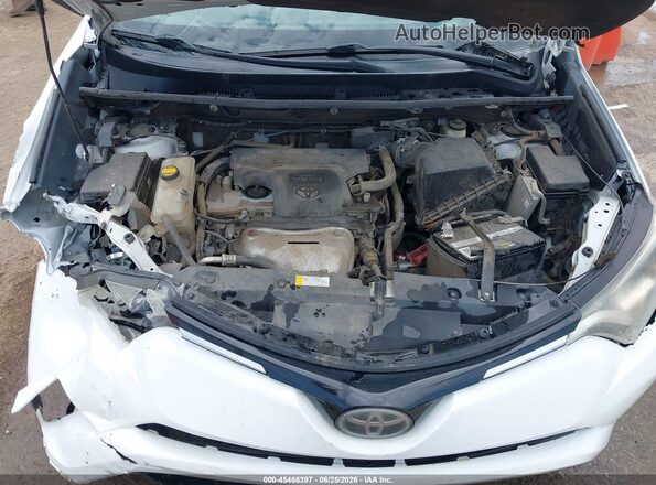 2T3RFREV9JW800775 2018 TOYOTA RAV4 White Widok z tyłu