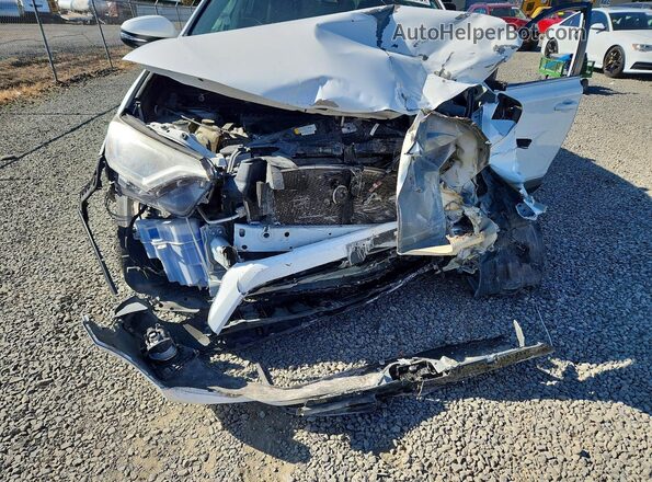 2T3RFREV9JW839138 2018 TOYOTA RAV4 Белый Вид подкапотного пространства