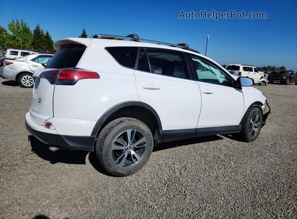 2T3RFREV9JW839138 2018 TOYOTA RAV4 Белый Задняя правая четверть