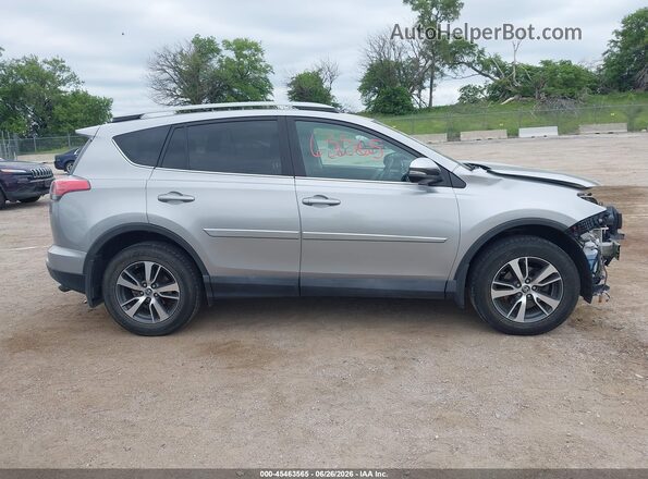 2T3RFREVXHW569007 2017 TOYOTA RAV4 Silver Widok wnętrza 360 stopni