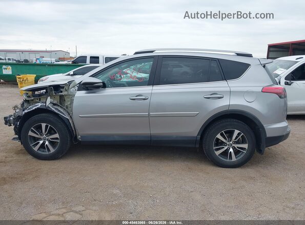 2T3RFREVXHW569007 2017 TOYOTA RAV4 Silver 