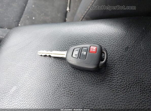 2T3RFREVXHW654154 2017 TOYOTA RAV4 Burgundy Dashboard view