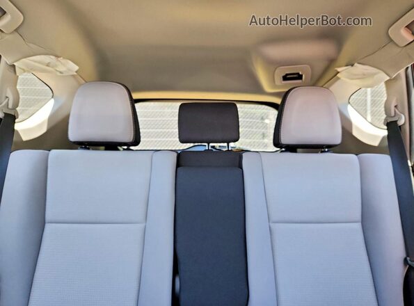 2T3RFREVXJW722572 2018 TOYOTA RAV4 Red Rear seats view