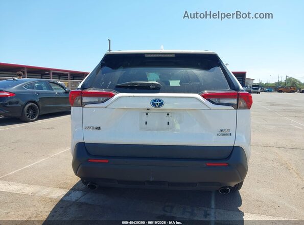 2T3RWRFV1KW025694 2019 TOYOTA RAV4 HYBRID White 