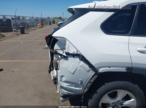 2T3RWRFV5KW025388 2019 TOYOTA RAV4 HYBRID White 