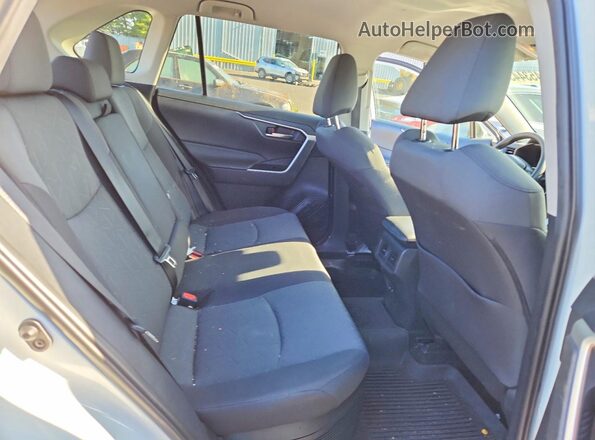 2T3RWRFV5LW087391 2020 TOYOTA RAV4 White Vista de los asientos traseros