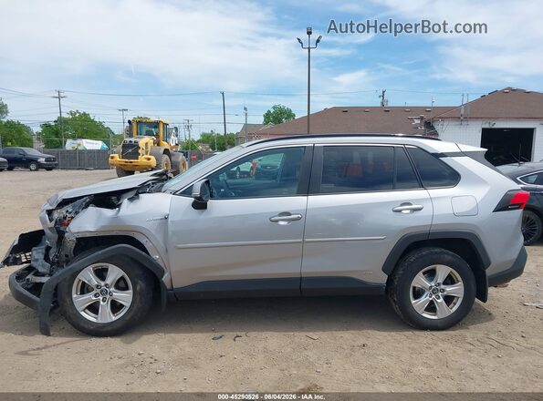 2T3RWRFV6KW012908 2019 TOYOTA RAV4 HYBRID Silver Rear interior view