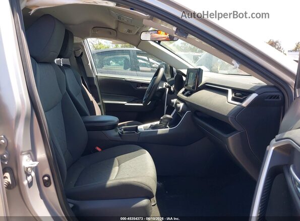 2T3RWRFV6MW115748 2021 TOYOTA RAV4 HYBRID Silver Widok wnętrza z przodu