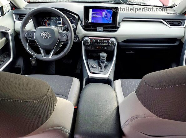 2T3RWRFV6RW243463 2024 TOYOTA RAV4 Red Вид панелі приладів