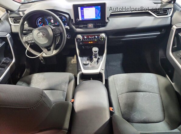 2T3RWRFV7RW209497 2024 TOYOTA RAV4 Silver Вид панелі приладів