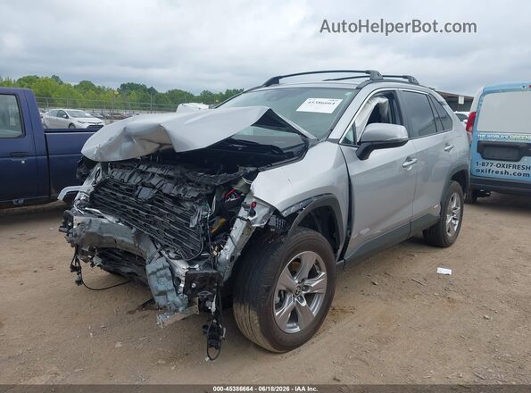 2T3RWRFV7RW244184 2024 TOYOTA RAV4 HYBRID Silver Vista tres cuartos delantera izquierda