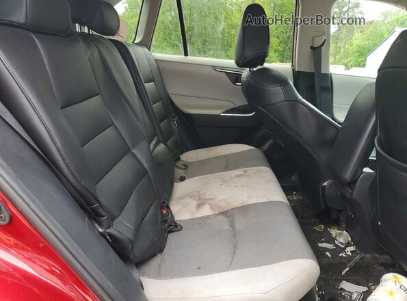 2T3RWRFV8LW056961 2020 TOYOTA RAV4 Burgundy Rear interior view