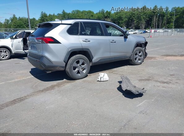 2T3RWRFV8NW131290 2022 TOYOTA RAV4 HYBRID Silver 