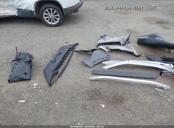 2T3RWRFV8SW270878 2025 TOYOTA RAV4 HYBRID Gray ხელსაწყოთა პანელის ხედი