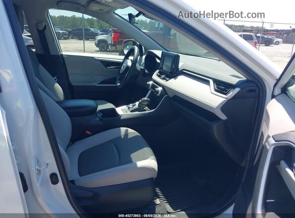 2T3RWRFV9NW132092 2022 TOYOTA RAV4 HYBRID White Front interior view