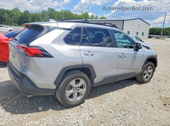 2T3RWRFV9RW202292 2024 TOYOTA RAV4 Silver Հետևի աջ
