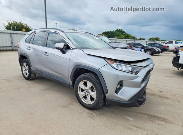 2T3W1RFV0LC035623 2020 TOYOTA RAV4 Silver Передня права чверть