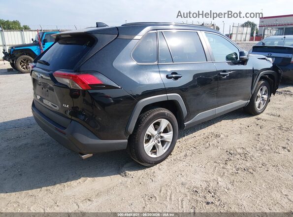 2T3W1RFV0LC046640 2020 TOYOTA RAV4 Black Задня права чверть