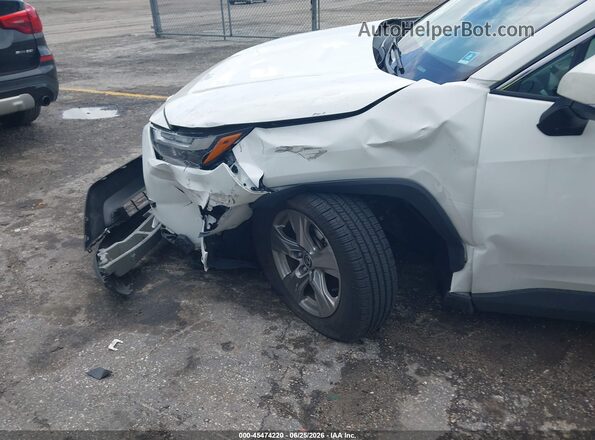 2T3W1RFV0PC214864 2023 TOYOTA RAV4 Белый Вид спереди