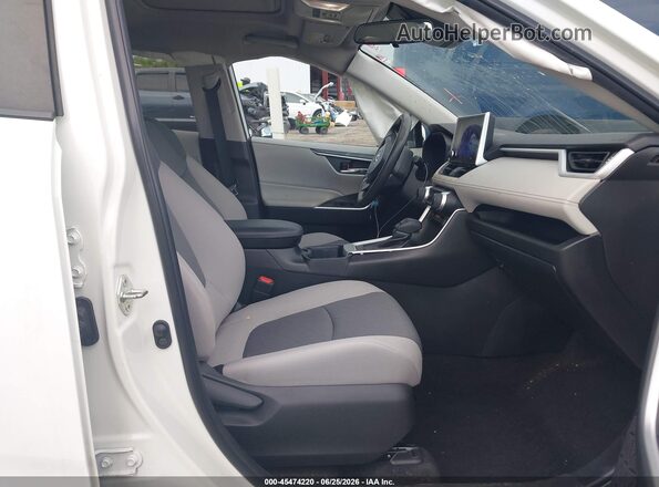 2T3W1RFV0PC214864 2023 TOYOTA RAV4 Белый Вид салона спереди