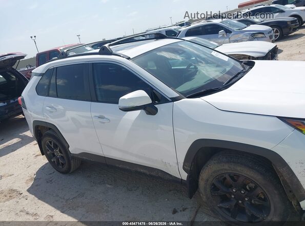 2T3W1RFV0PW274934 2023 TOYOTA RAV4 White Widok wnętrza z tyłu