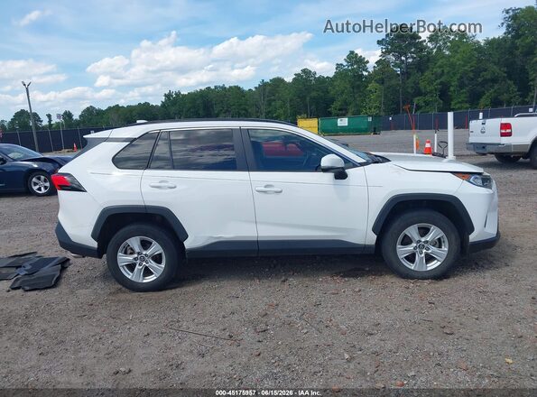 2T3W1RFV1LW059945 2020 TOYOTA RAV4 White უკანა სალონის ხედი