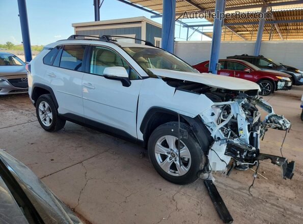 2T3W1RFV1MW159660 2021 TOYOTA RAV4 White Front right