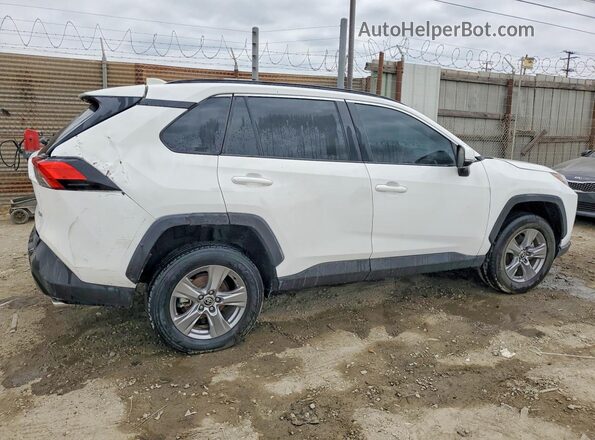 2T3W1RFV1RW312688 2024 TOYOTA RAV4 White 