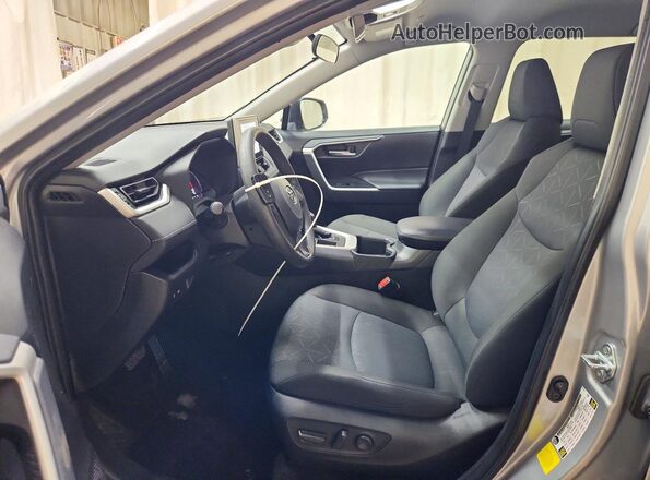 2T3W1RFV1SW387333 2025 TOYOTA RAV4 Silver Սալոնի դիմացի տեսք