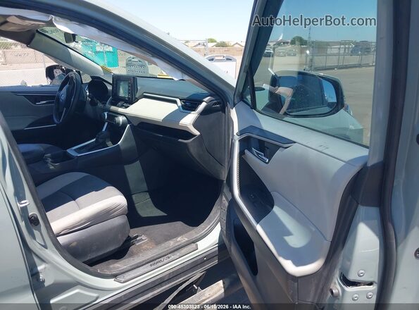 2T3W1RFV2MW127803 2021 TOYOTA RAV4 Gray Вид салону спереду