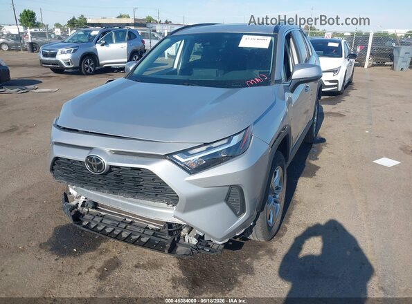 2T3W1RFV2RW317589 2024 TOYOTA RAV4 Silver Przód lewy