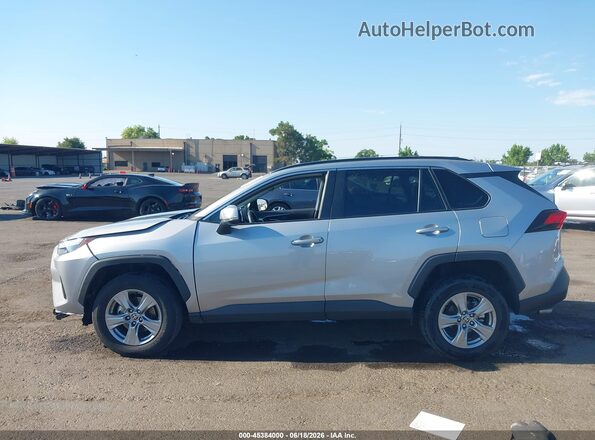2T3W1RFV2RW317589 2024 TOYOTA RAV4 Silver Widok wnętrza 360 stopni