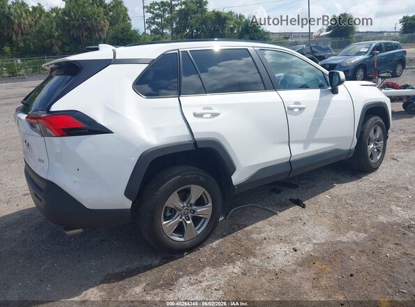 2T3W1RFV2RW318483 2024 TOYOTA RAV4 White Задня права чверть