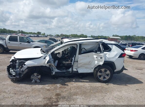 2T3W1RFV2RW318483 2024 TOYOTA RAV4 White Вид задньої частини салону