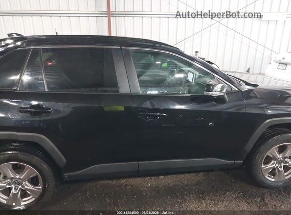 2T3W1RFV3PC232677 2023 TOYOTA RAV4 Black Սալոնի հետևի տեսք
