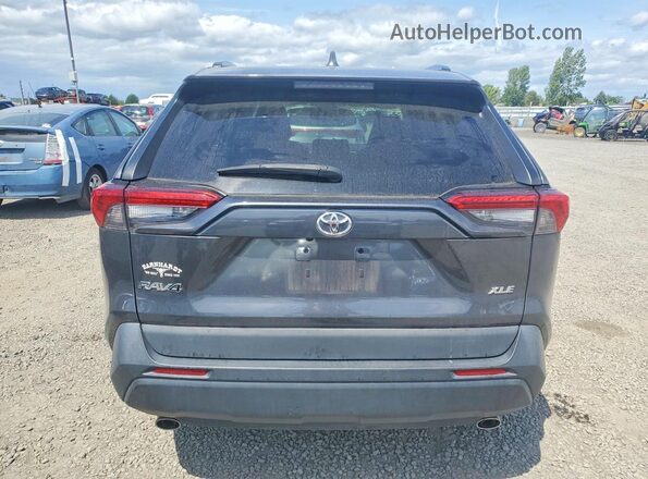 2T3W1RFV4MC100989 2021 TOYOTA RAV4 Gray Widok z tyłu