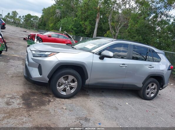 2T3W1RFV4NC203413 2022 TOYOTA RAV4 Серебряный Панорамный вид салона 360°