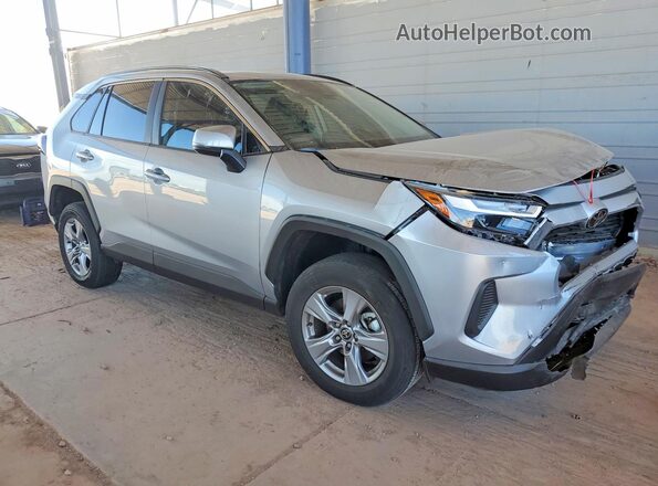 2T3W1RFV4SC359379 2025 TOYOTA RAV4 Silver Front right