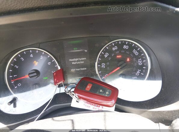 2T3W1RFV6KC005718 2019 TOYOTA RAV4 White Dashboard view