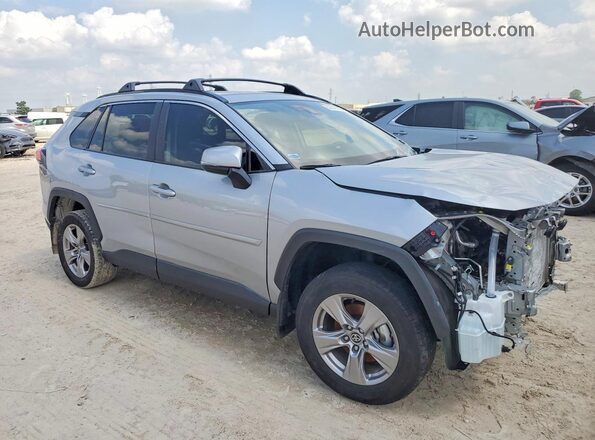 2T3W1RFV6SW409519 2025 TOYOTA RAV4 Silver 