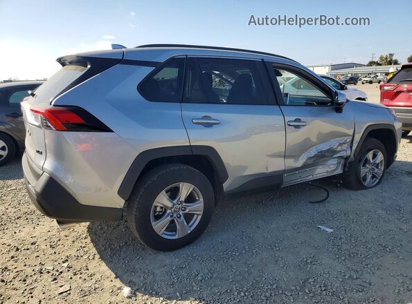 2T3W1RFV6SW431116 2025 TOYOTA RAV4 Silver Tył prawy