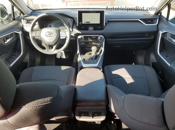 2T3W1RFV6SW431116 2025 TOYOTA RAV4 Silver Widok deski rozdzielczej