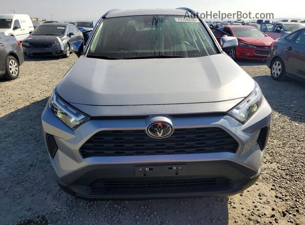 2T3W1RFV6SW431116 2025 TOYOTA RAV4 Silver Widok z przodu