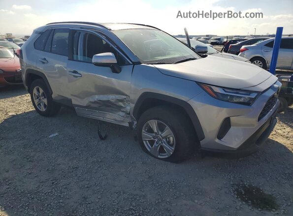 2T3W1RFV6SW431116 2025 TOYOTA RAV4 Silver Przód prawy