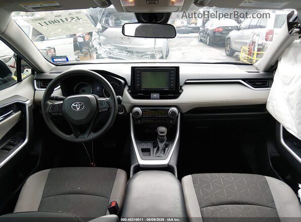 2T3W1RFV7LW088138 2020 TOYOTA RAV4 Silver წინა სალონის ხედი