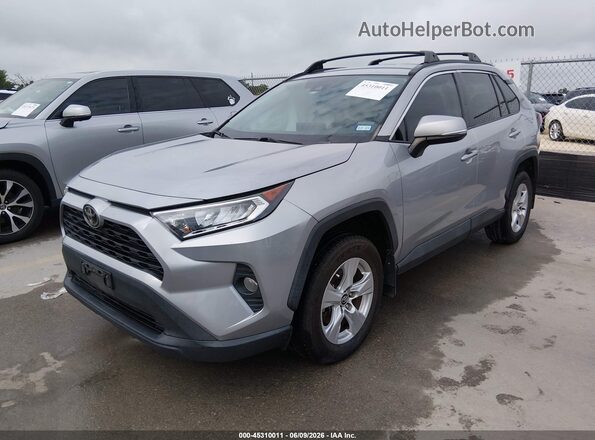 2T3W1RFV7LW088138 2020 TOYOTA RAV4 Silver წინა მარცხენა ხედი სამი მეოთხედიდან