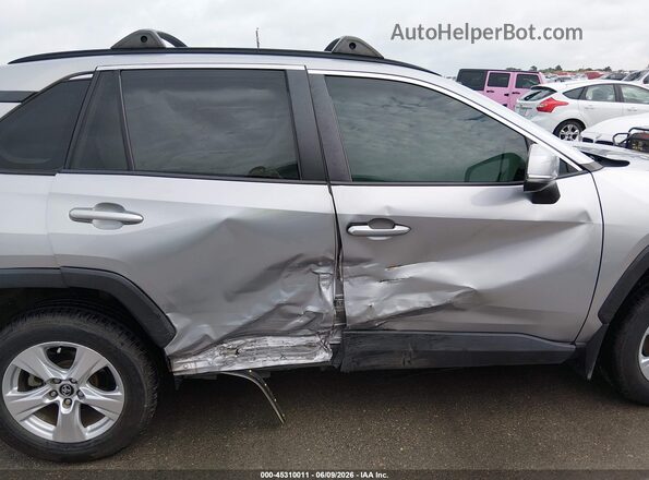 2T3W1RFV7LW088138 2020 TOYOTA RAV4 Silver უკანა სალონის ხედი