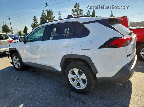 2T3W1RFV7MC114675 2021 TOYOTA RAV4 White 