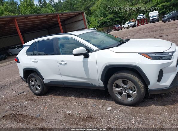2T3W1RFV7RW324053 2024 TOYOTA RAV4 White Vista interior trasera